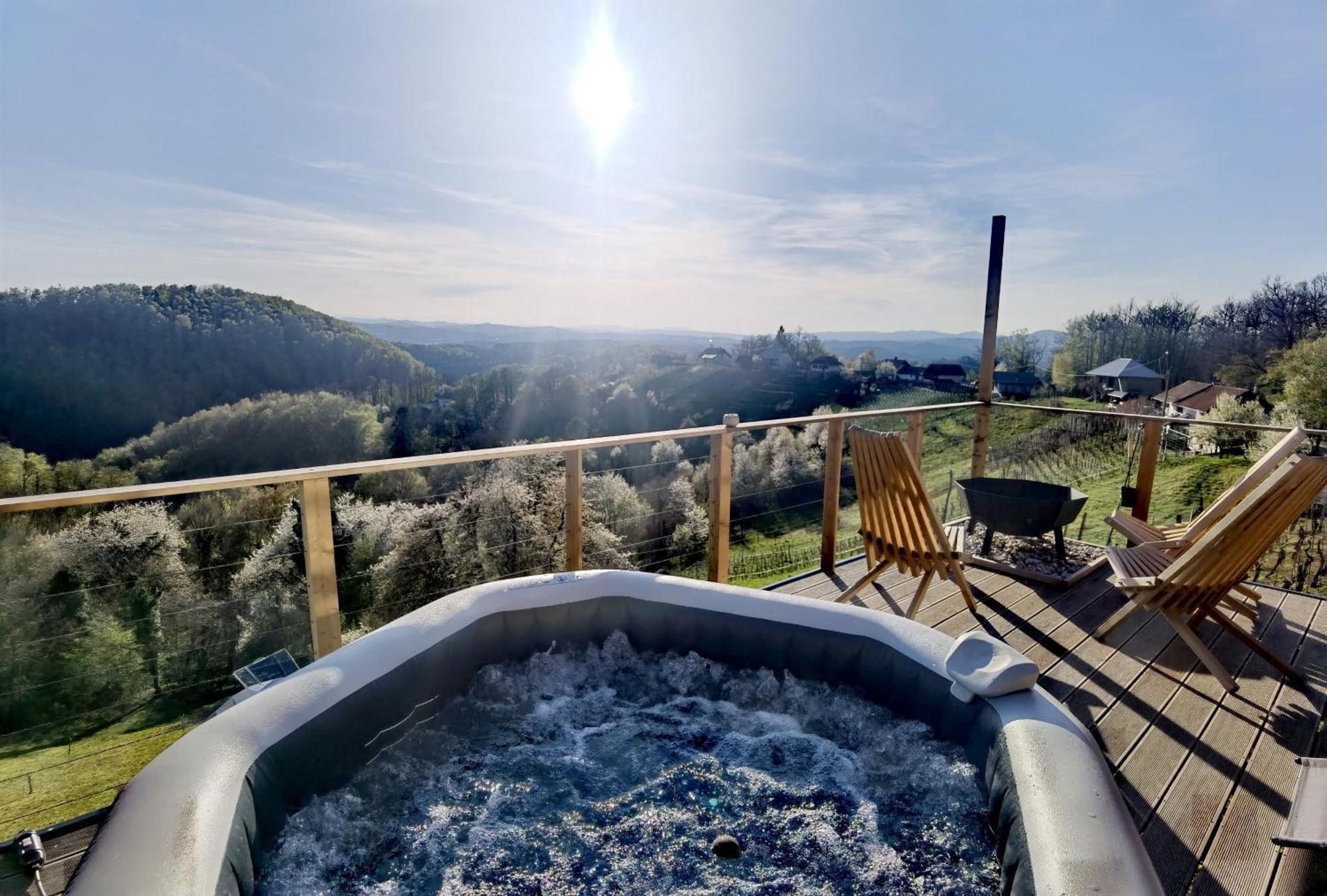 Trebnje Vineyard Cottage Soncni Gric מראה חיצוני תמונה